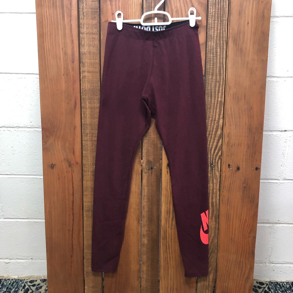 Nike women’s size small maroon red leggings - Picture 3 of 11
